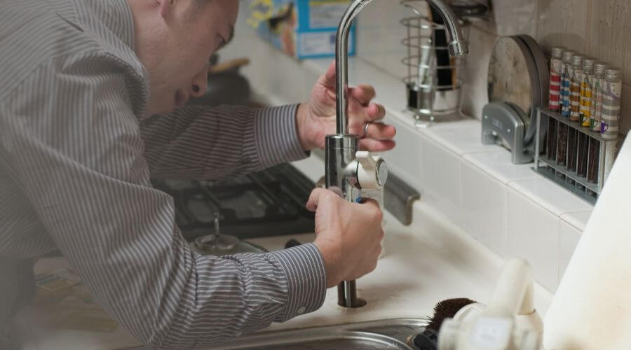 Professional sink repair in Midland, AR
